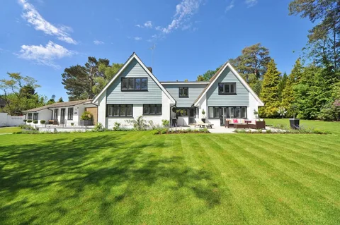10 Commercial Landscaping Trends You Need to Know in 2024