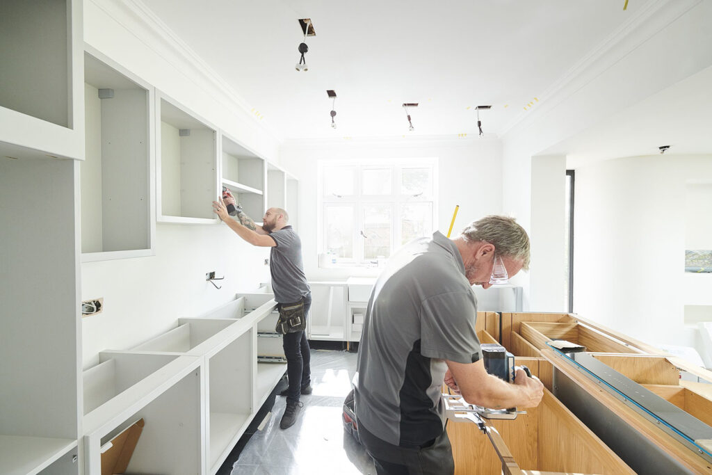 Transform Your Space: The Role of Bathroom Builders in Creating Smarter Bathrooms