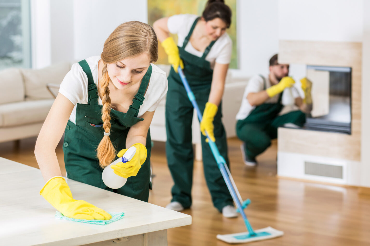 What to Ask Before Booking House Cleaners in Tucson: Top Questions for Your Cleaning Service