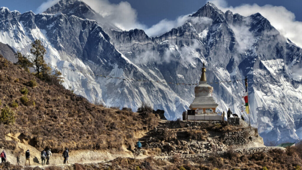How To Minimize Your Environmental Impact on the Annapurna Circuit