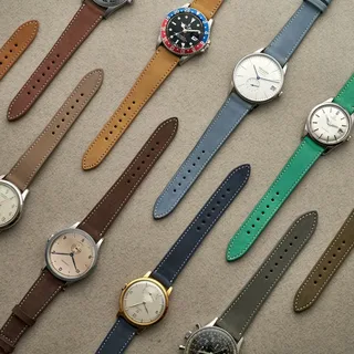 The Art of Accessory Coordination: Mastering Style, Comfort, and Functionality with Camera Straps and Watch Bands