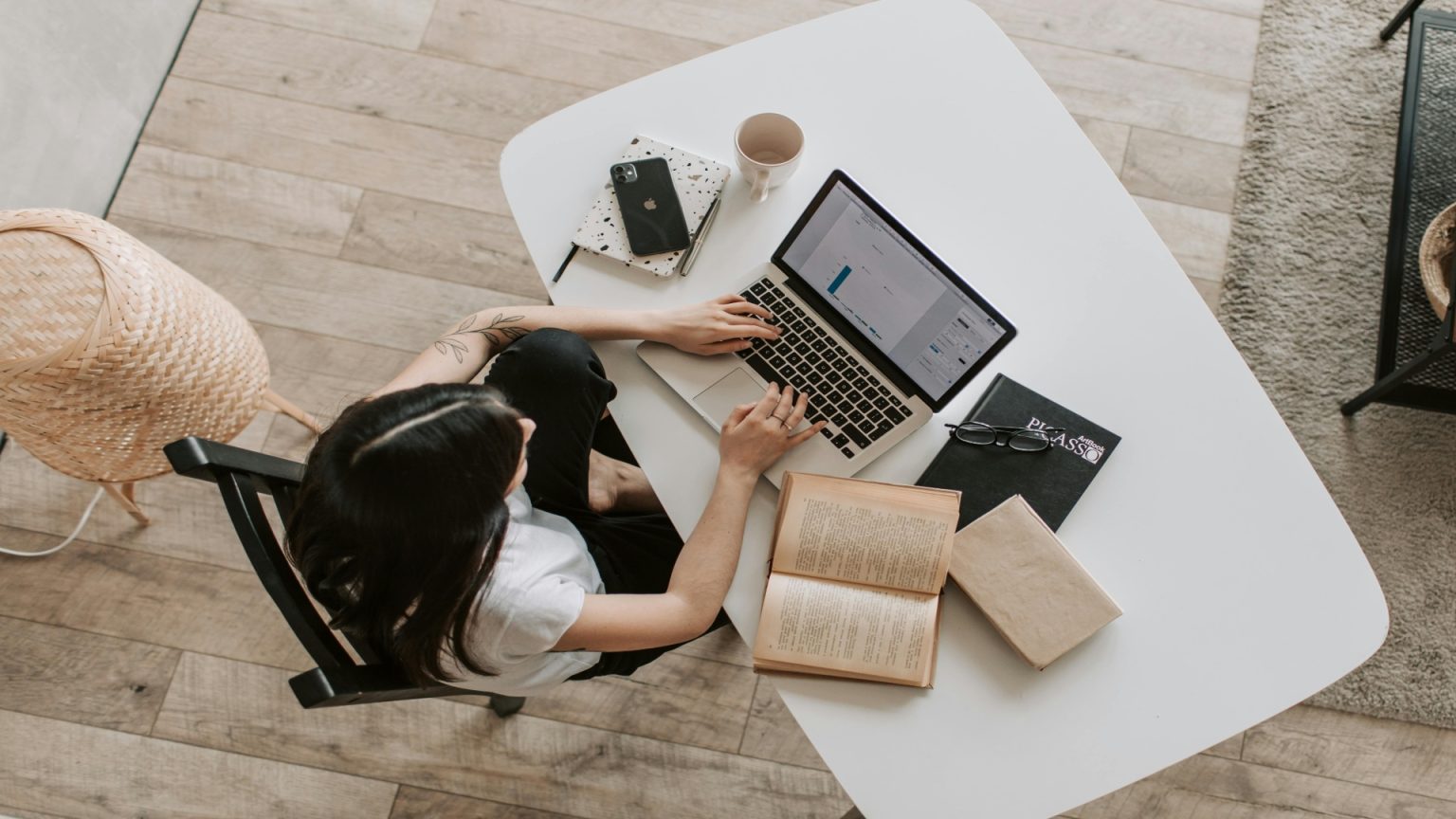 Elevate Your SEO Strategy: Choosing the Right Guest Posting Services