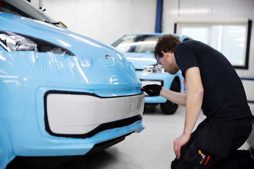Reasons to Hire a Paintless Dent Removal Service